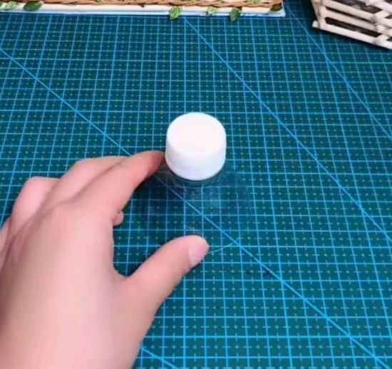 教你用饮料瓶做“花瓶”，再不为幼儿园手工犯愁，网友：又学一招