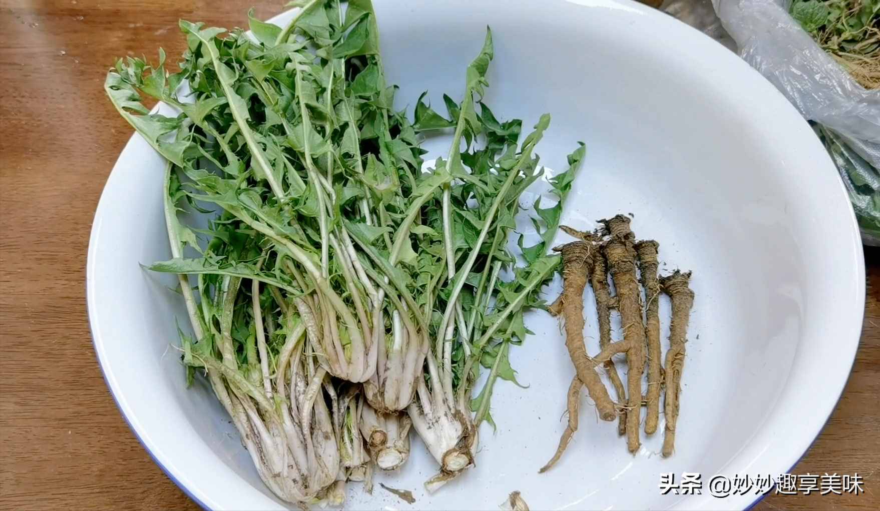 多喝蒲公英茶好处多，教你四步轻松自制，做一次喝一年，干净卫生