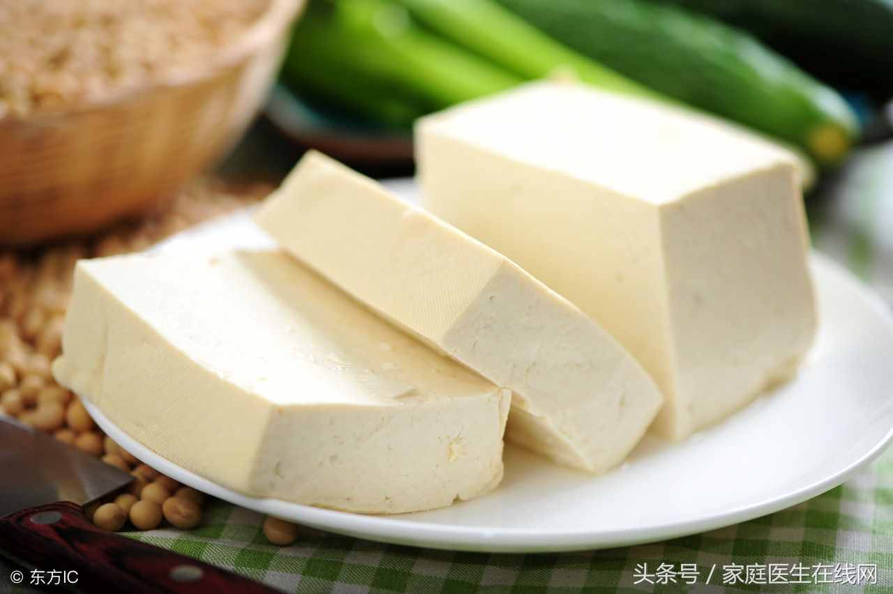 豆腐嫩滑又营养，偶尔吃点豆腐，身体会有这4个改善