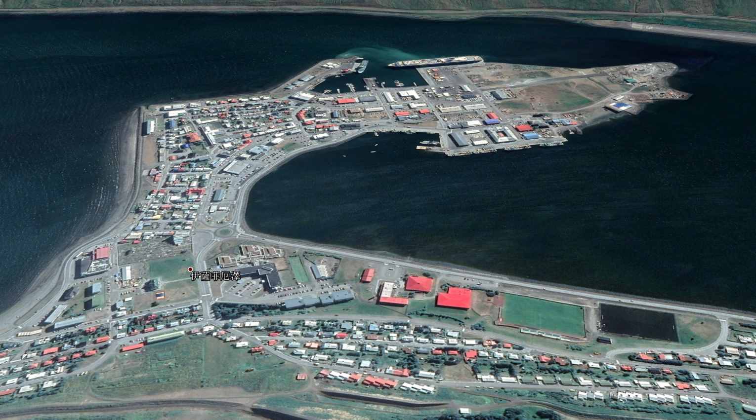 被称为冰火之国的冰岛，纬度很高临近北极圈，为何经济却很发达？