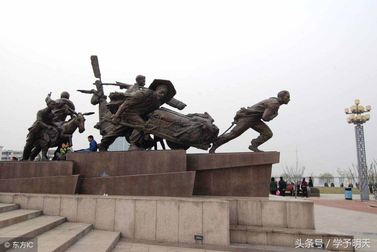 名师推荐：小学语文人教版六年级下第十一课《灯光 》学案