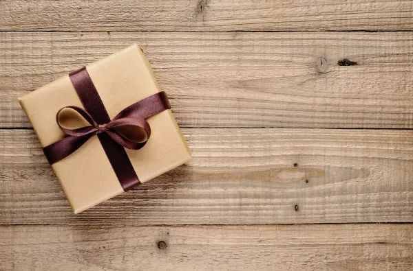 干货帖！都是礼物，gift和present有什么区别？
