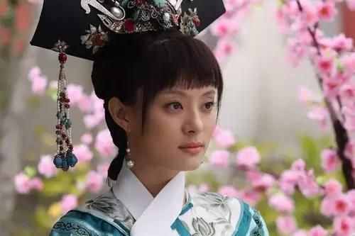 再刷《甄嬛传》：3首宋词见证娘娘的爱情全过程，从初见到相思