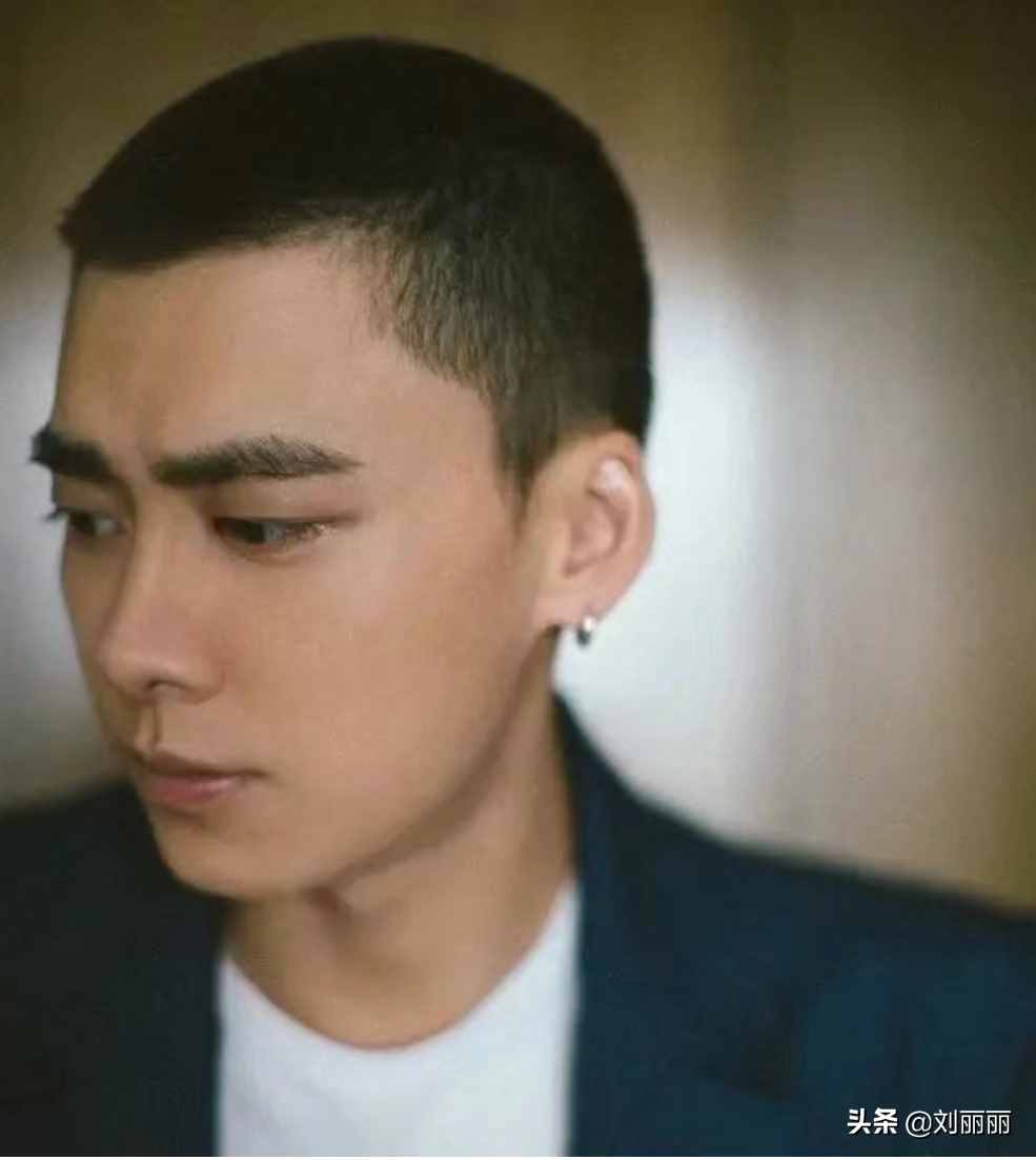 2020最具人气男发前4名，短寸头，钢夹烫，狼尾头全上榜，真帅气