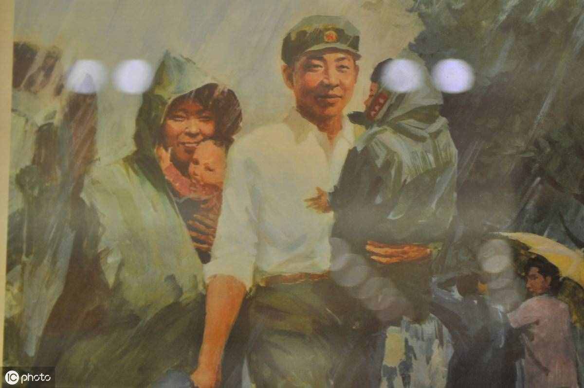 适合高中生阅读的精短美文《弘扬雷锋精神，建设心灵园》等2篇