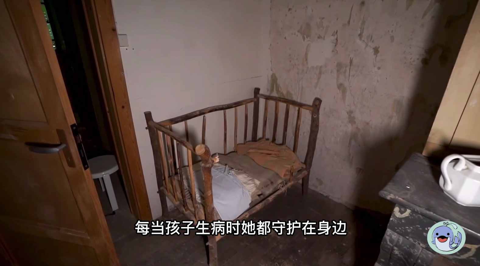 美国森林废弃38年的城堡，一位中国女性来到这里，孤独的生活