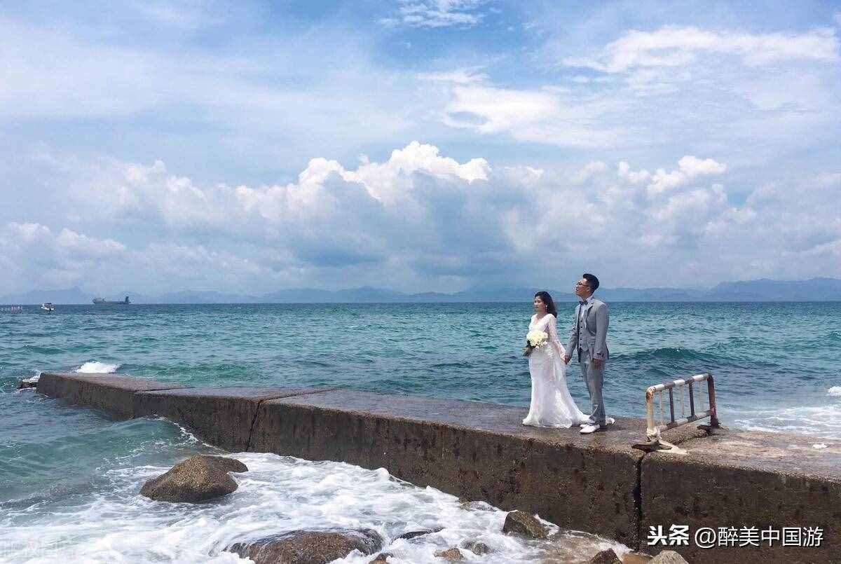 蔚蓝的大海，金色的海滩，不出国，深圳玫瑰海岸也能玩出欧陆风情