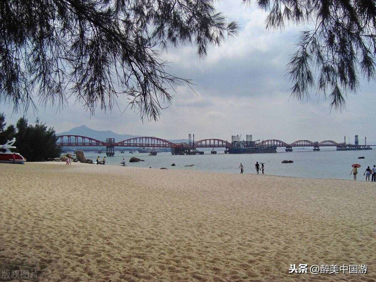 蔚蓝的大海，金色的海滩，不出国，深圳玫瑰海岸也能玩出欧陆风情