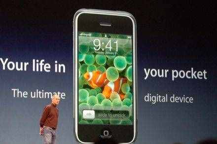 iPhone简史：改变世界的智能手机