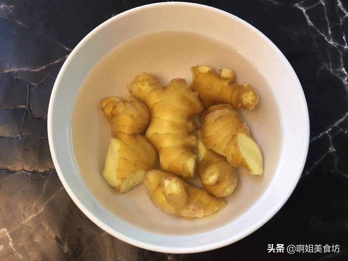冬天别忘了喝这养生茶，每天一杯，滋补营养，驱寒又暖胃