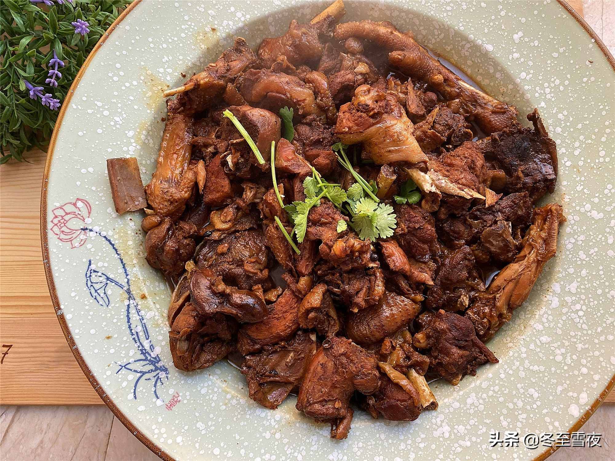 给南方人看看，东北普通人家年夜饭18个菜，东北过年该有的样子