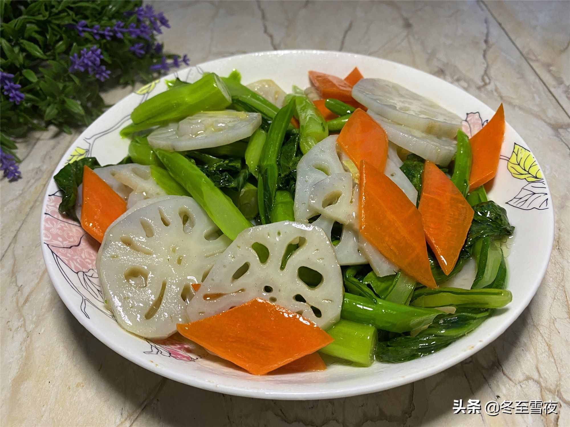 给南方人看看，东北普通人家年夜饭18个菜，东北过年该有的样子