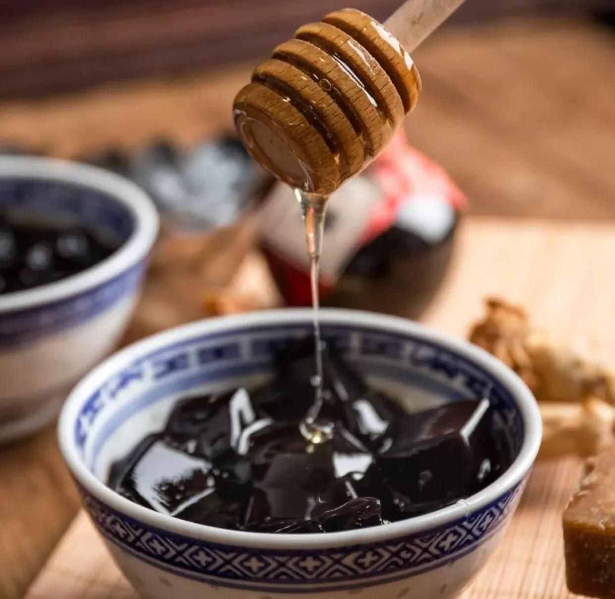 夏季一定要学会的龟苓膏制作