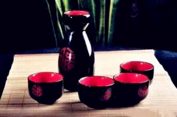 苏东坡与佛印等3人行酒令，所对雅句妙不可言