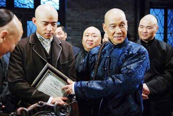 众星云集，竟然拍出这样的电影——浅评《十月围城》