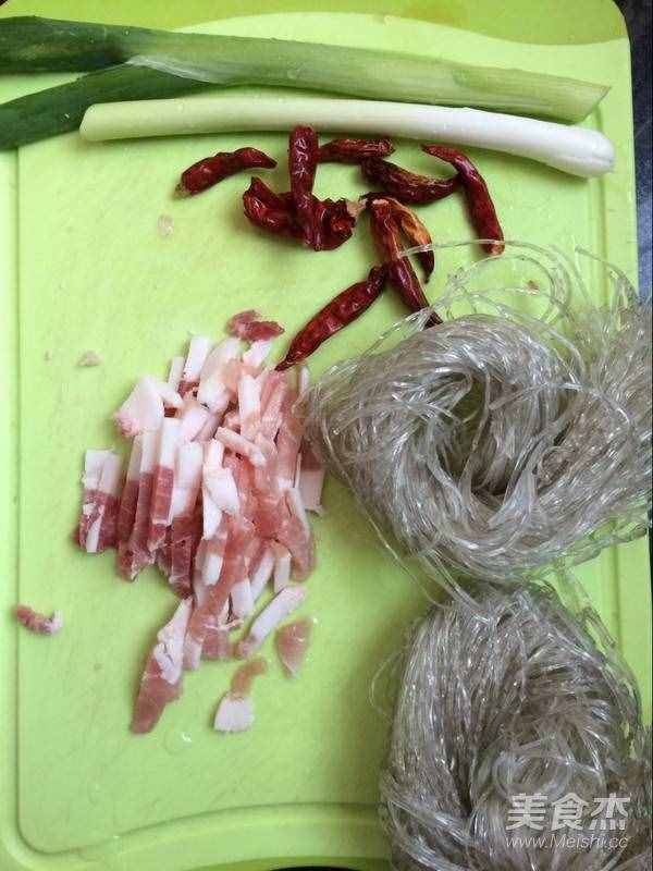家常粉条炒肉丝的步骤