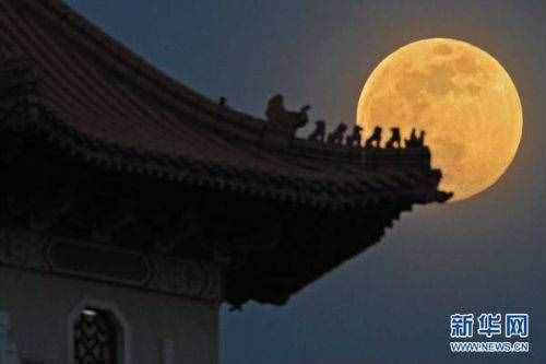 中秋节的故事简短20字50字100字 中秋节的传说故事有哪些
