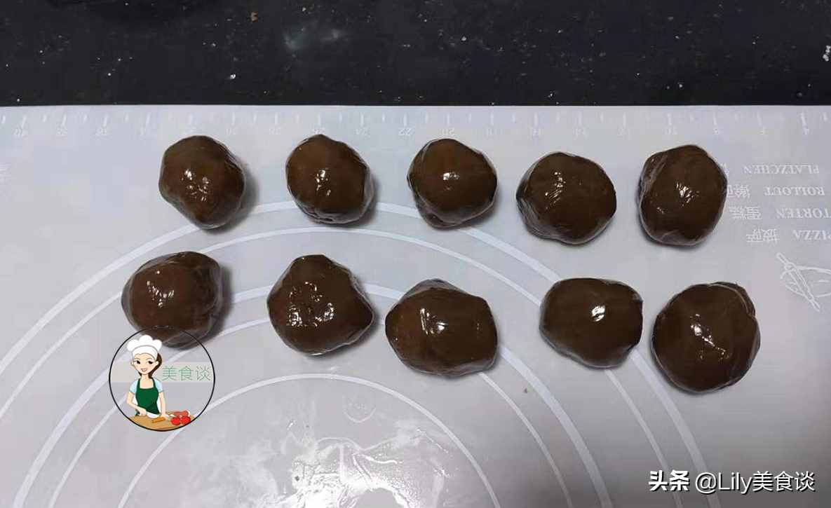 原来做月饼这么简单，配方简单零添加，比买的还香，一次性就成功