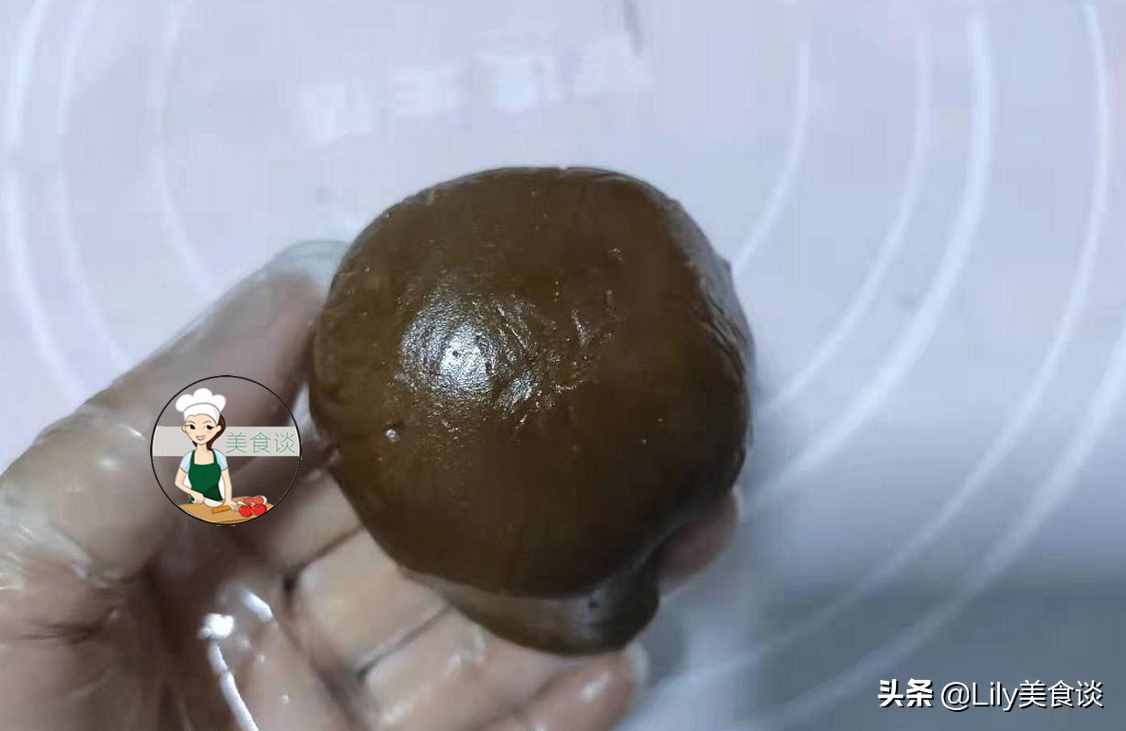 原来做月饼这么简单，配方简单零添加，比买的还香，一次性就成功