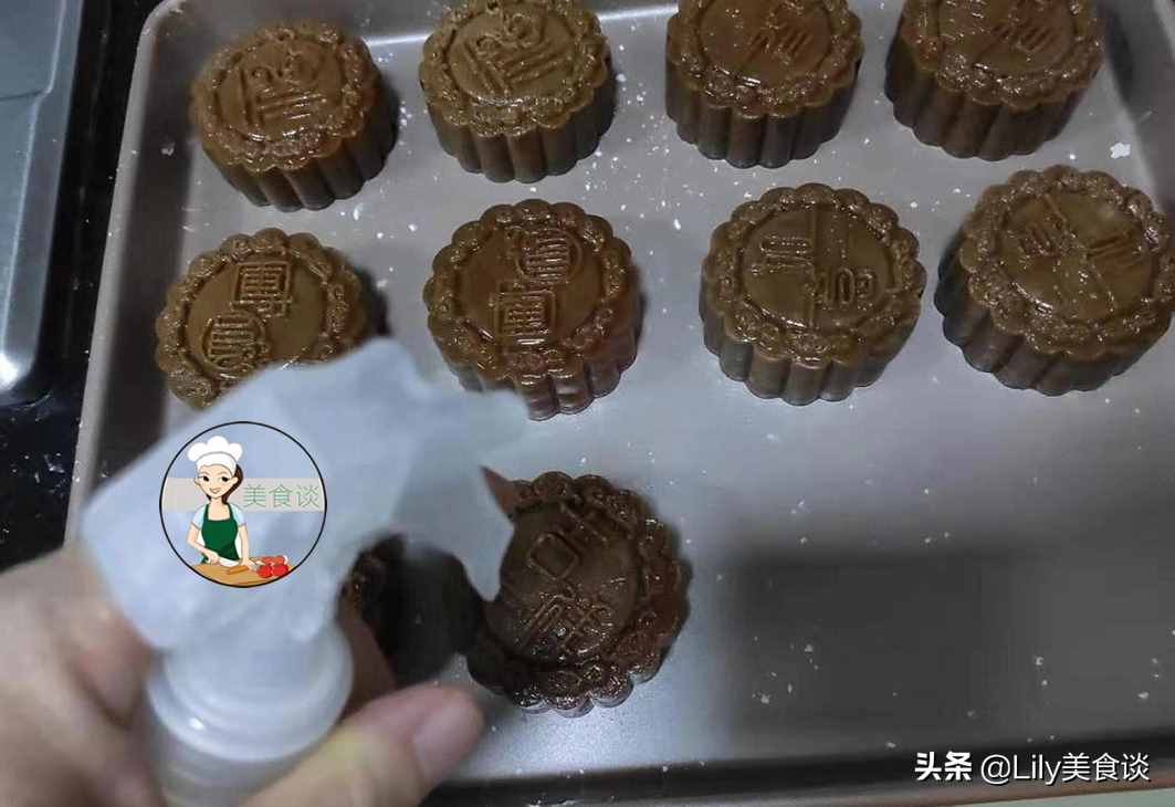 原来做月饼这么简单，配方简单零添加，比买的还香，一次性就成功