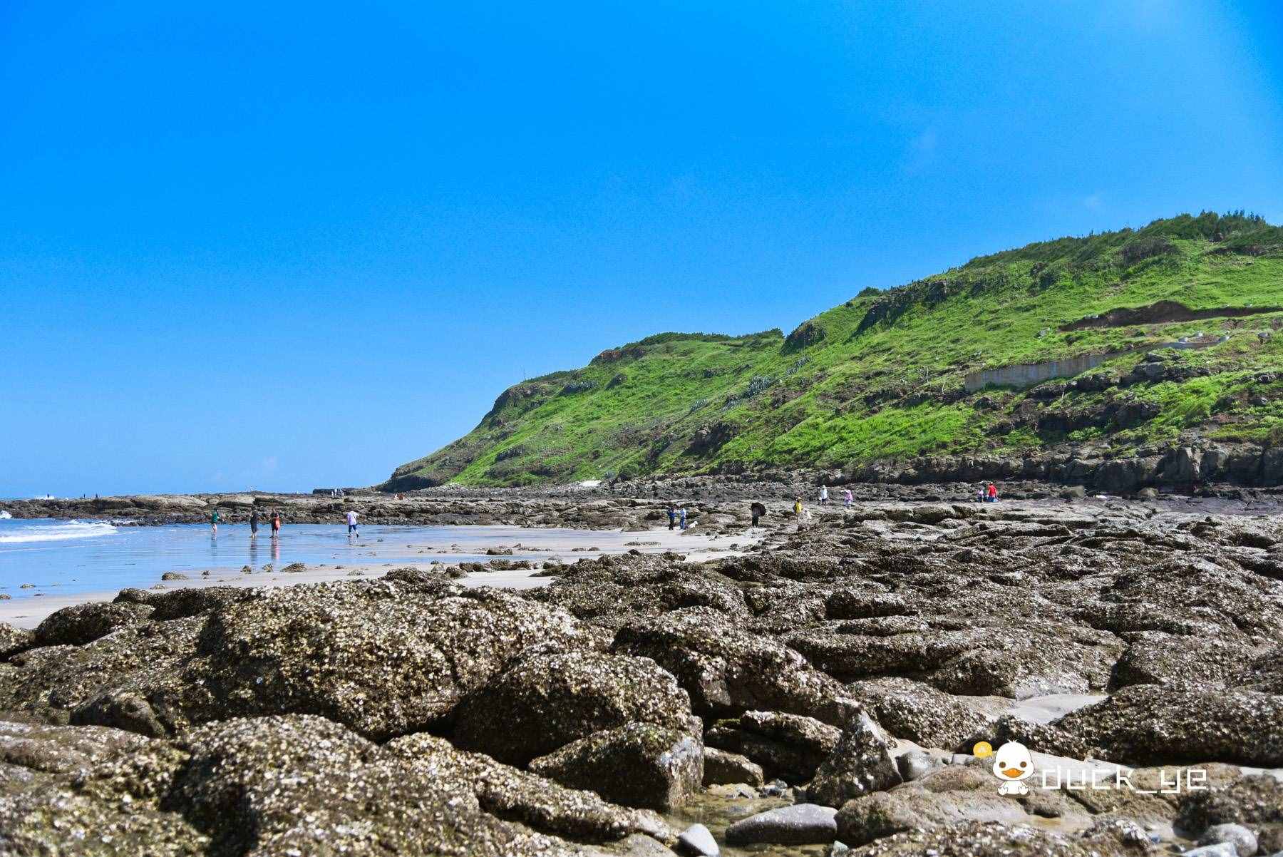 福建漳州有个“小垦丁”，灯塔、草地、无敌海景，美得不像话