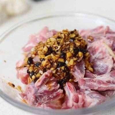 嫩滑软糯的「香芋蒸排骨」