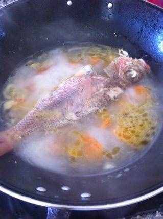 清炖鱼汤的做法,清炖鱼汤的家常做法