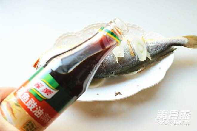 清蒸黄花鱼的步骤