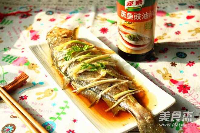 清蒸黄花鱼成品图