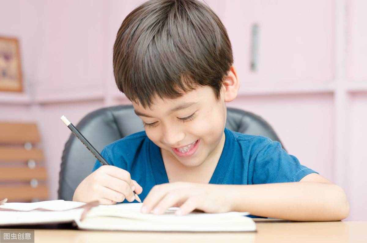 小学生作文常用拟人、比喻、排比、夸张句汇总