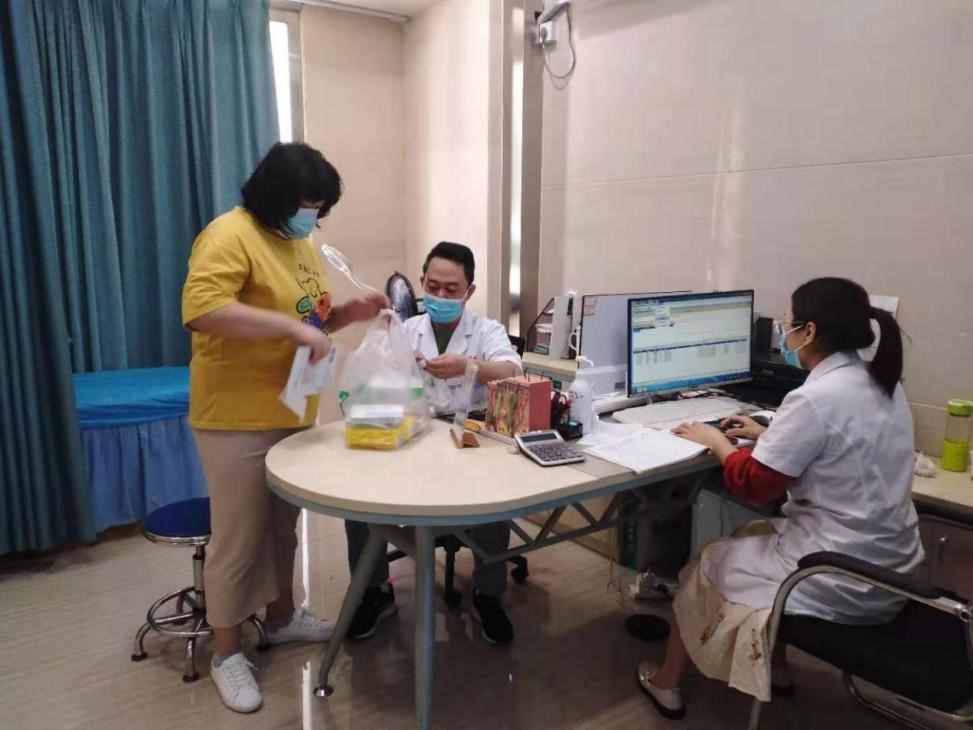 宝妈皮肤保卫战！过敏性皮炎怎么治疗效果好？
