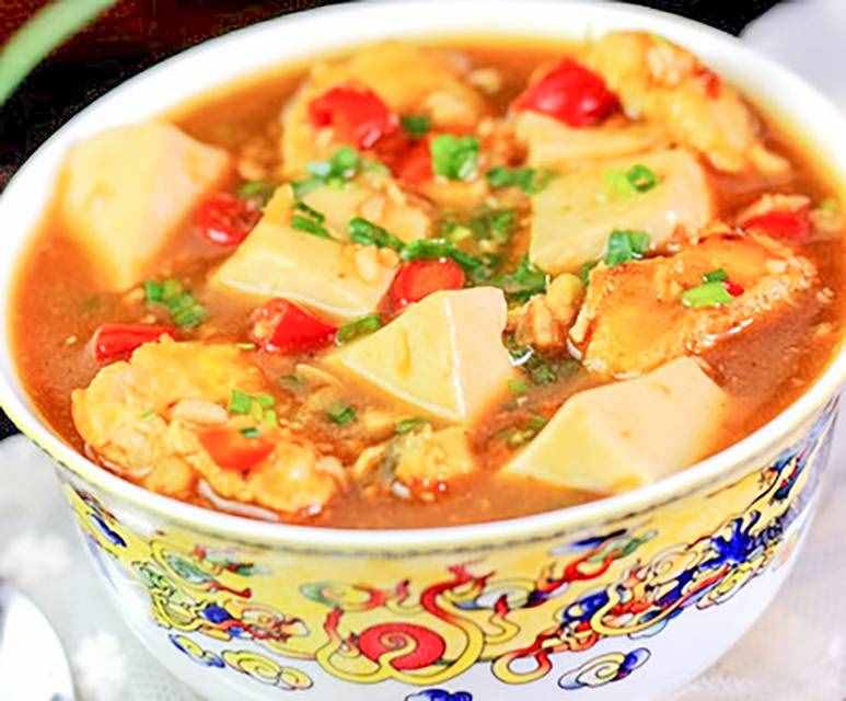 教你“鳕鱼炖豆腐”家常做法，肉鲜嫩味不腥，比饭店做的还好吃