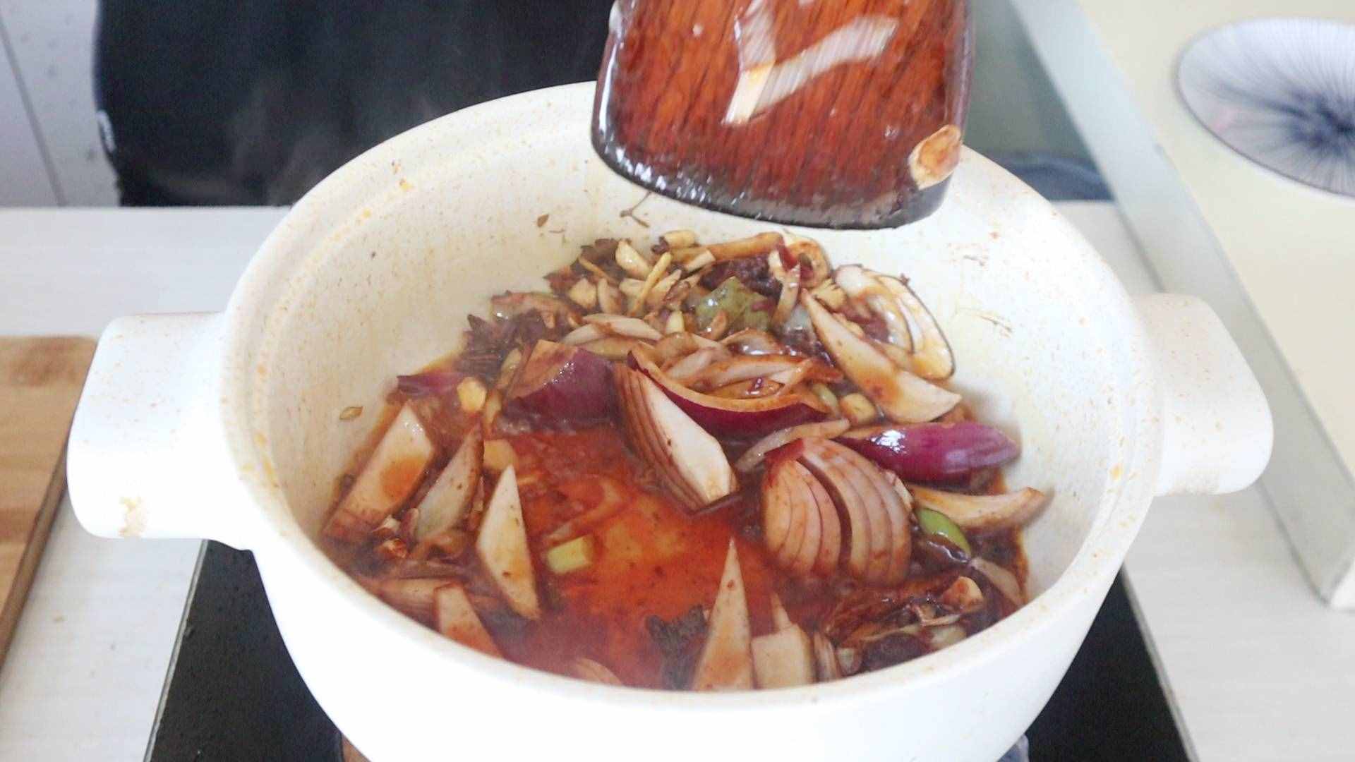 教你“鳕鱼炖豆腐”家常做法，肉鲜嫩味不腥，比饭店做的还好吃