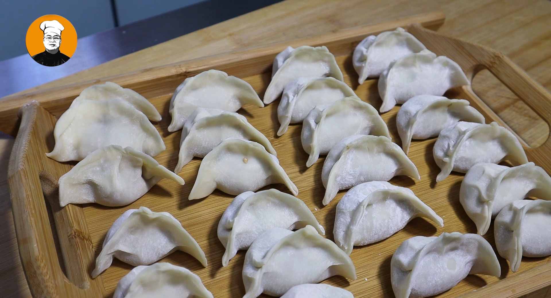 茄子包饺子，原来这么好吃，鲜香味美不油腻，皮薄馅大又解馋