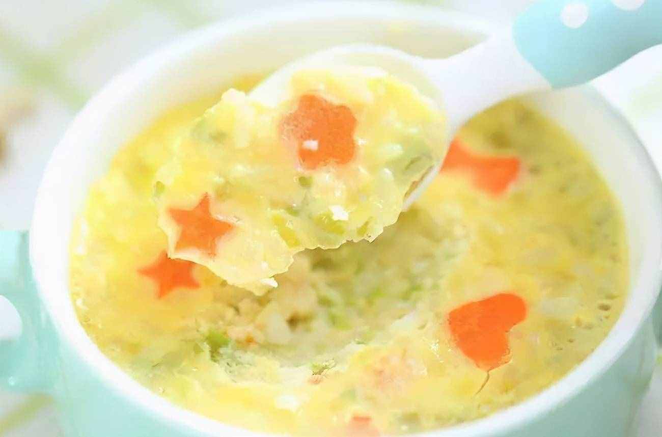 婴幼儿食物选择非常讲究，不同月龄吃的食物不同，你会了吗？