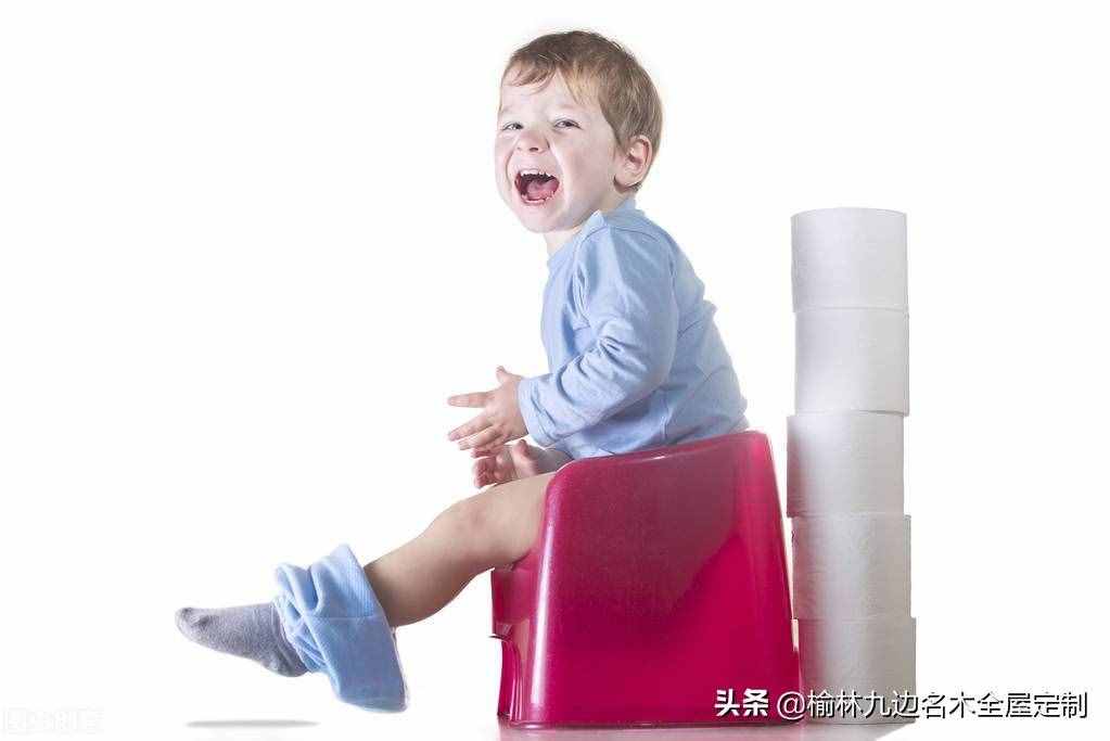 了解马桶内部结构图，再堵也不怕