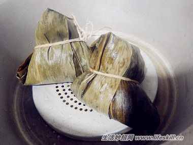 冷冻粽子快速加热，美味不打折！