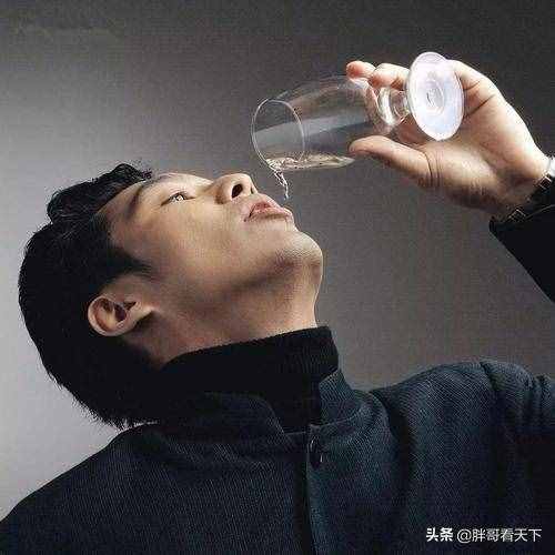 喝酒伤胃，4种可以解酒的食物，你了解多少