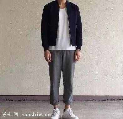 夏秋交换季8款男生搭配图，简单穿搭轻松打造帅气男