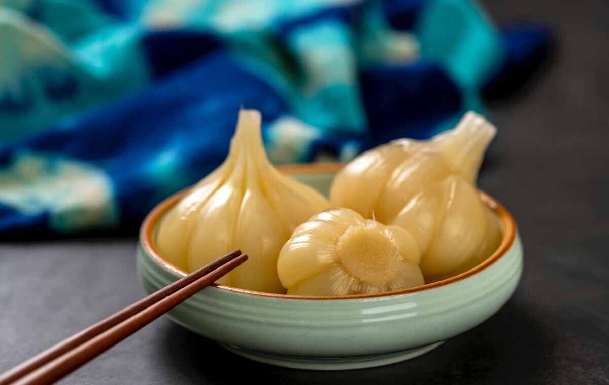 正宗糖醋蒜的做法，配方比例全教给你，脆爽开胃，放一年也不坏