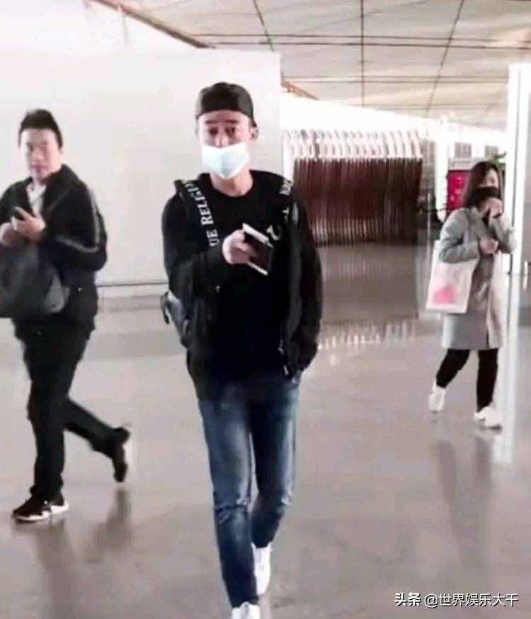 代拍：一个让明星敢怒不敢言的行业，应该被禁止吗？
