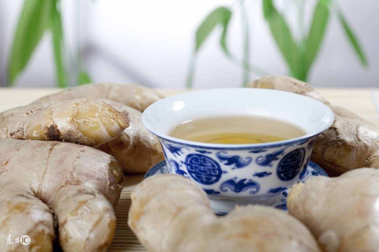 女生来例假到底不能吃什么？医生告诫：7种食物尽量别吃