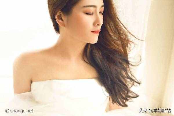 油性肌肤用什么去角质 这样用才不伤皮肤