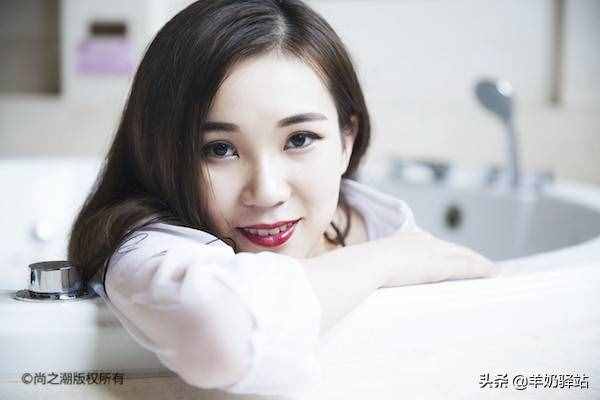 油性肌肤用什么去角质 这样用才不伤皮肤