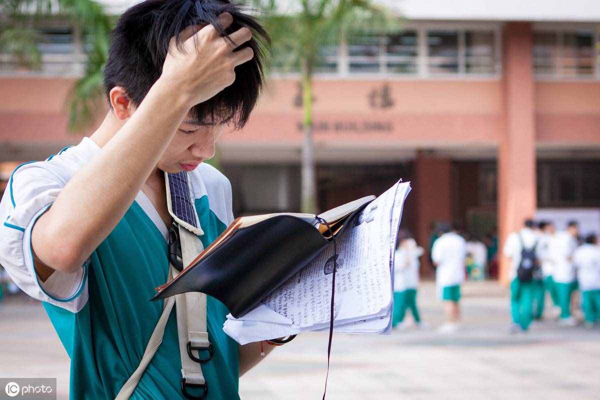 高考英语147分！北大学霸亲自讲述高分秘诀，值得每位高中生收藏