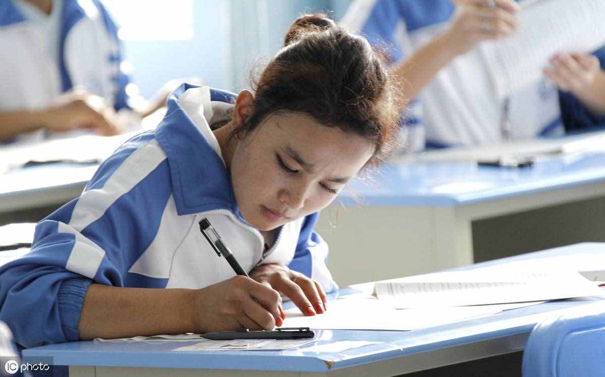 高考英语147分！北大学霸亲自讲述高分秘诀，值得每位高中生收藏