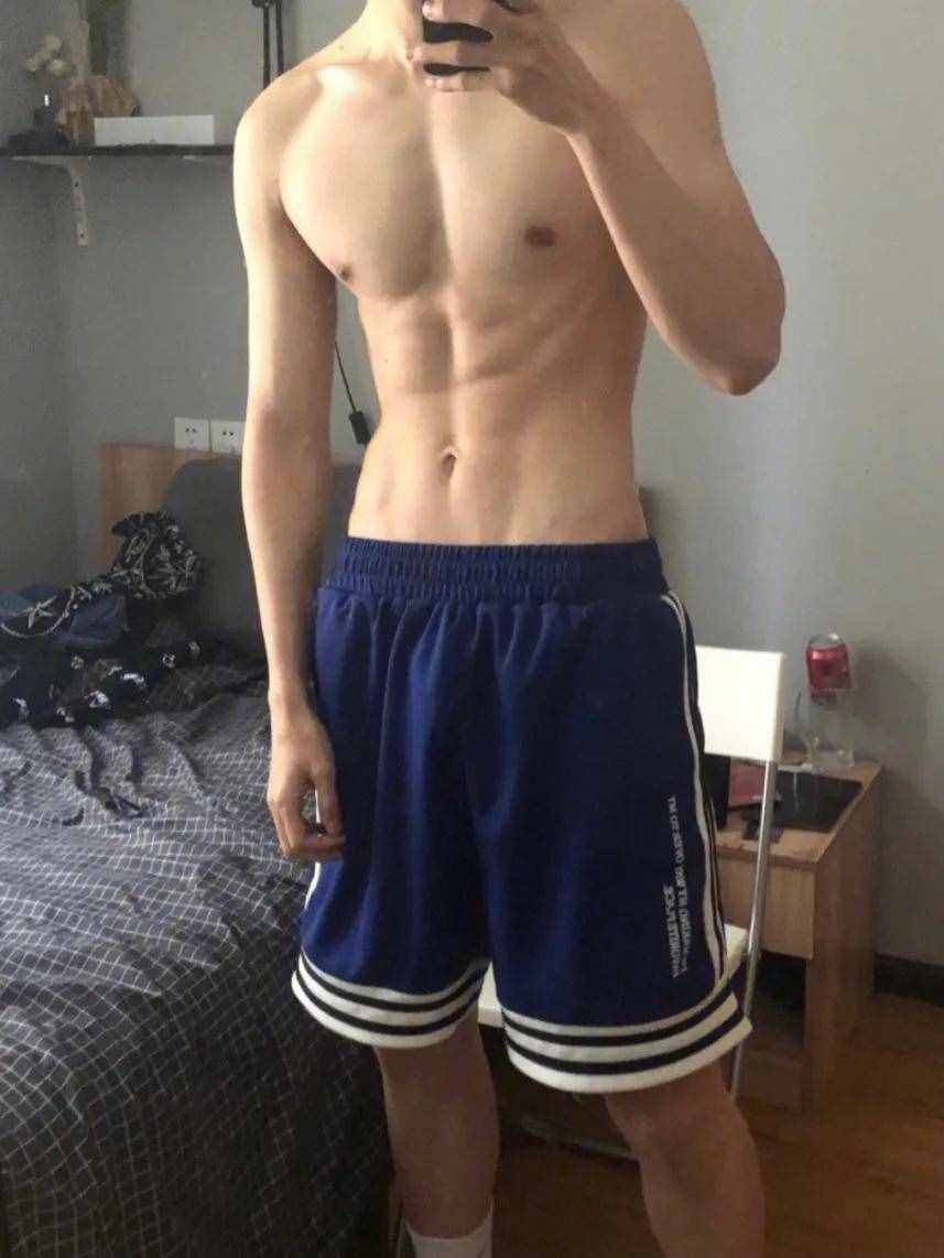适合黑皮男生的夏季美白男士身体乳