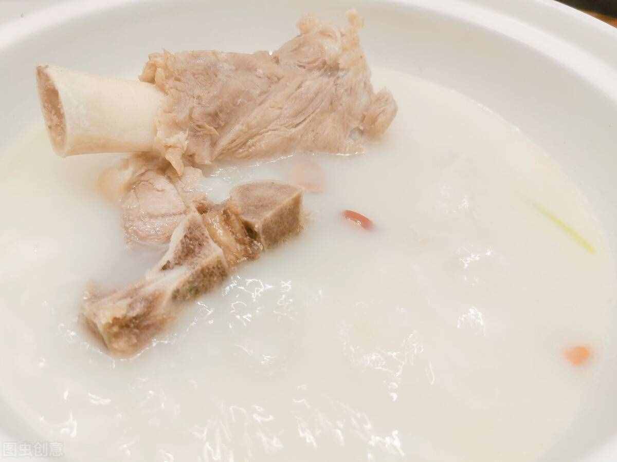 你觉得单位的年终奖分配公平吗，以下分配方式，你更喜欢哪一种