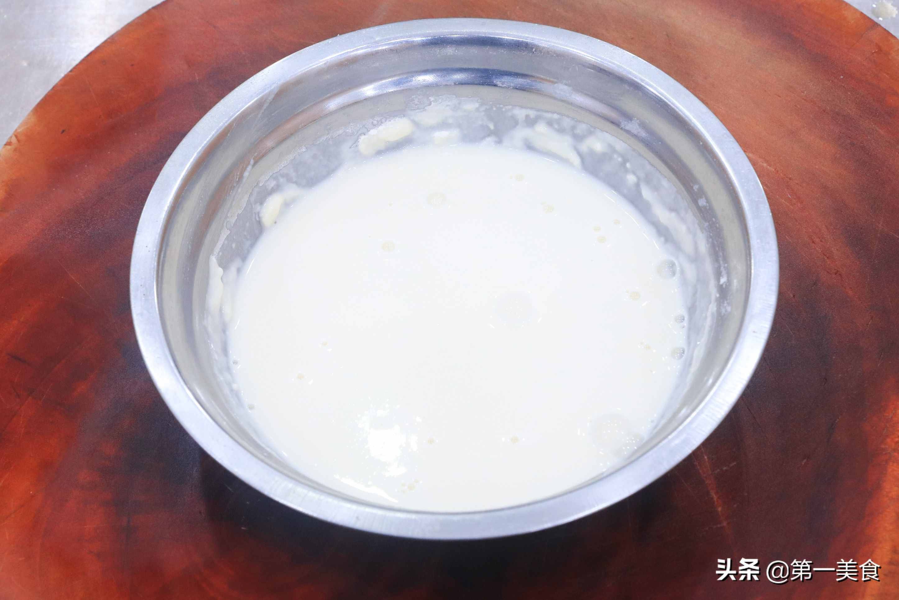 厨师长教你在家做炸鸡腿，外酥里嫩，比快餐店卖的更香更入味