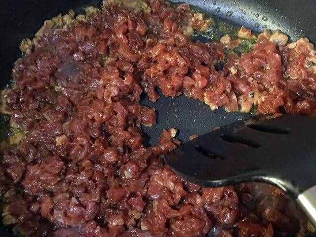 家中自制牛肉酱，秘制配方，手把手教你，夹馒头卷饼拌面吃啥都香